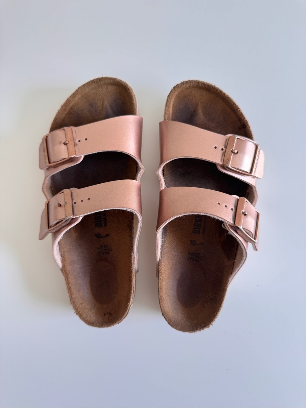 Birkenstock Arizona rose gold, kids size 34
